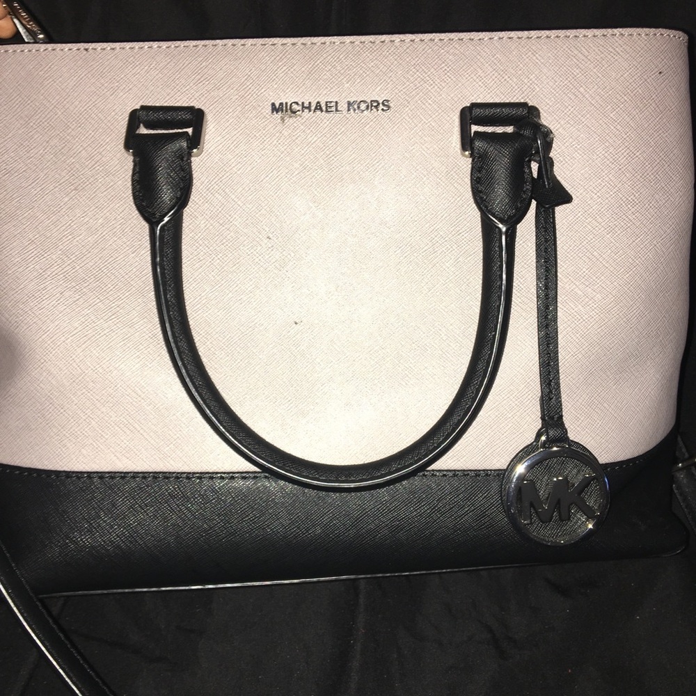 Michael Kors Authentic purse